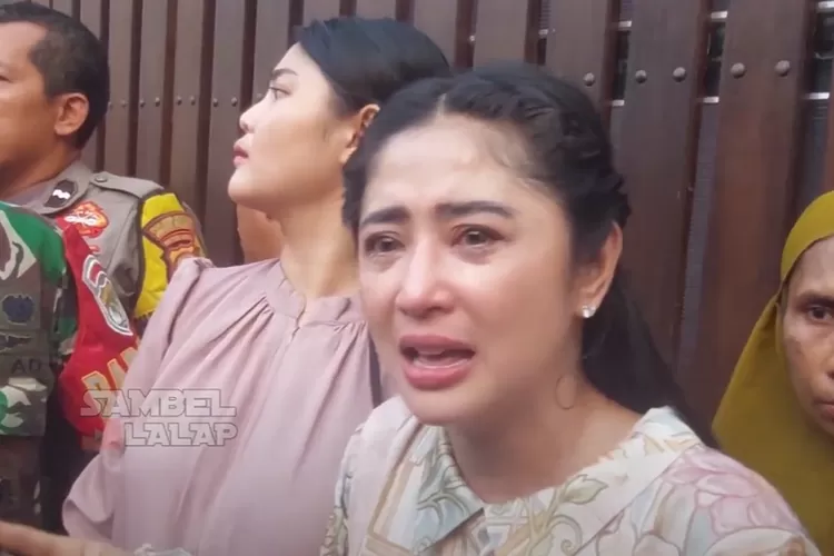 Dewi Perssik Berseteru dengan Ketua RT Terkait Masalah Kurban, Disusupi Fitnah di Media Sosial