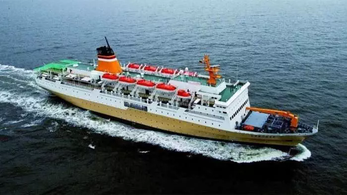 Kapal leuser pelni awu pengiriman terbesar sumatera penumpang menggunakan pelabuhan memasuki ende ipi termurah sakti