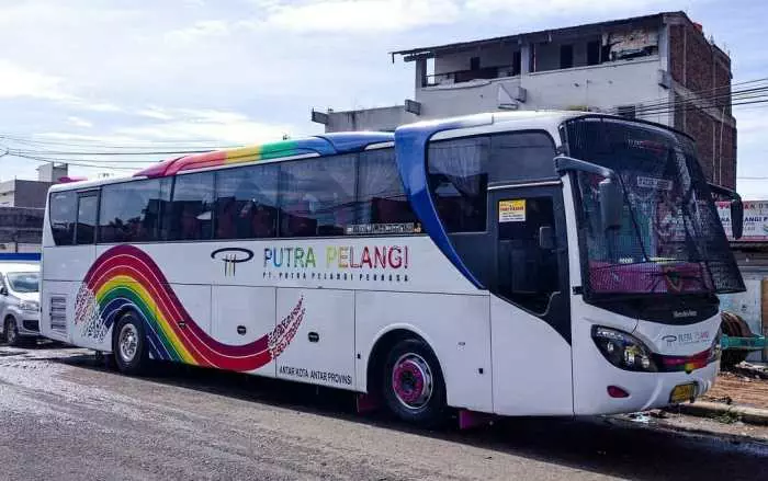 Pelangi putra bus agen alamat nomor telepon